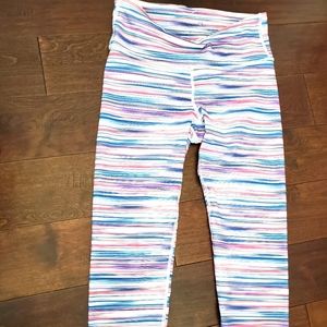Gap work out leggings size small , colors pink, blue and white
